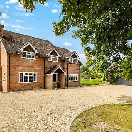 Chilterns Countryside Hideaway With Hot Tub Pass The Keys Villa Princes Risborough Exterior photo